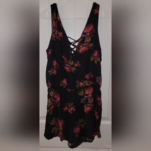 Kendall and Kylie Floral Black Sleeveless Romper Med